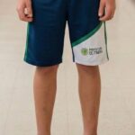 Bermuda Escolar Unissex – Helanca Premium Acabamento DRY Proteção UV